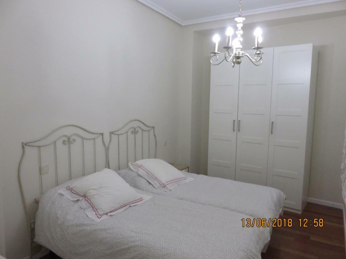Vut Plaza De La Catedral Apartment Burgos Exterior photo